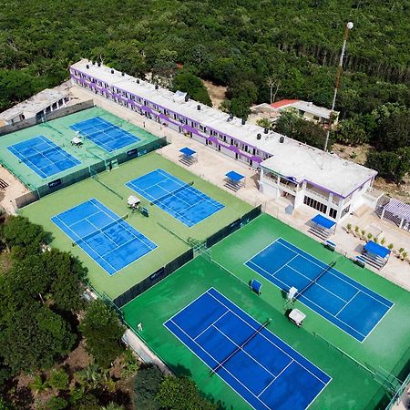 Cancun Tennis Inn Cancún Eksteriør billede